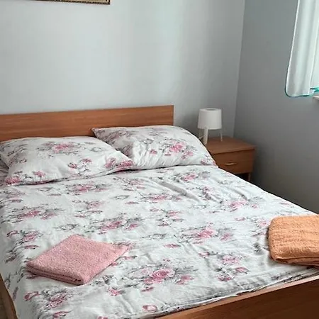 Comfortable With A Private Garden *