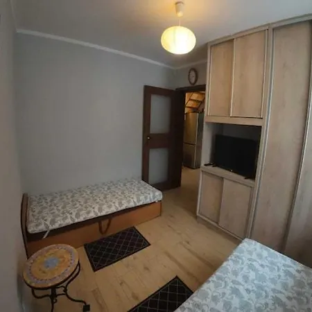 בית נופש Comfortable With A Private Garden *