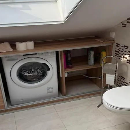 בית נופש Comfortable With A Private Garden