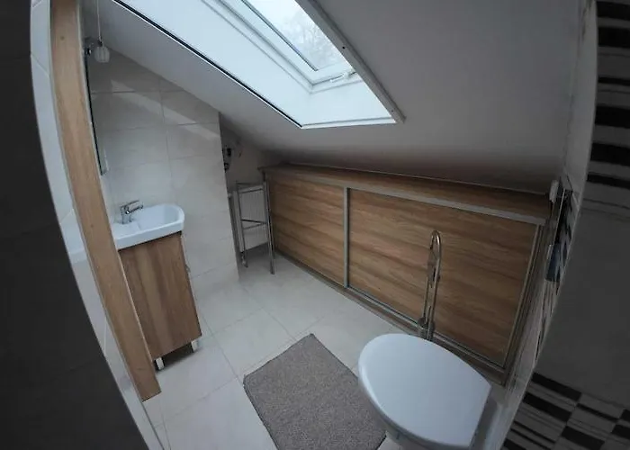 Comfortable With A Private Garden Сasa de vacaciones